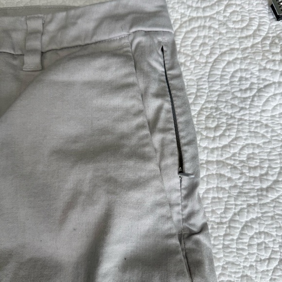 Lululemon Athletica Light Gray Men's Shorts size 38 - Picture 4 of 9